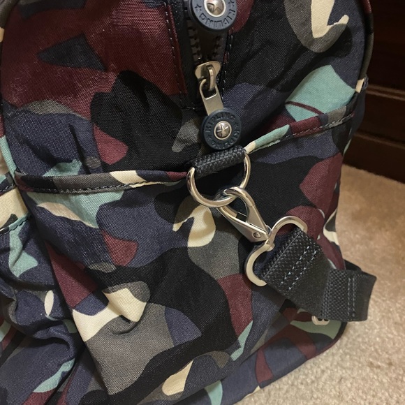 COPY - Kipling Camouflage Travel Bag - Picture 14 of 16